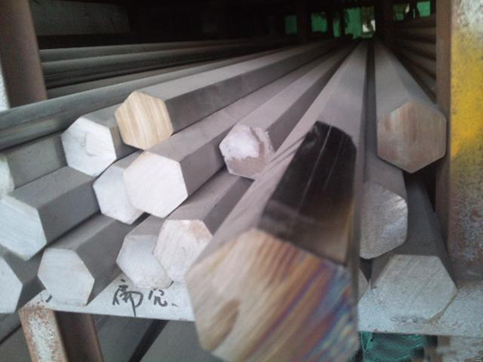 201���P����ǰ�